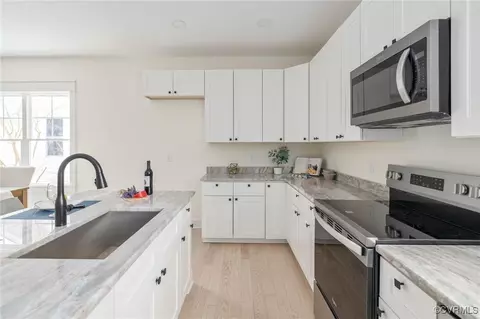 Kitchen - 3205 Jeter Ave, Richmond, VA 23222 photo 4 of 5