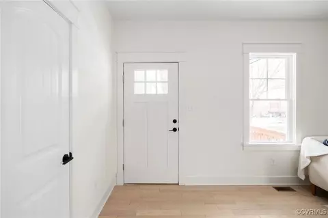 Entry Way - 3205 Jeter Ave, Richmond, VA 23222 photo 1 of 5