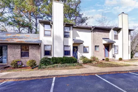 68 James Sq, Williamsburg, VA 23185