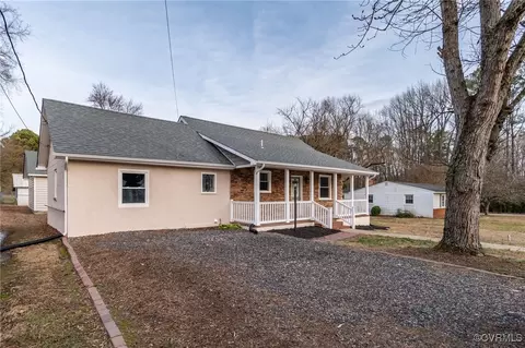 1903 Dinwiddie Ave, Hopewell, VA 23860
