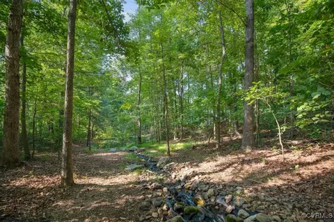 2530 Whitecastle Dr, Midlothian, VA 23113