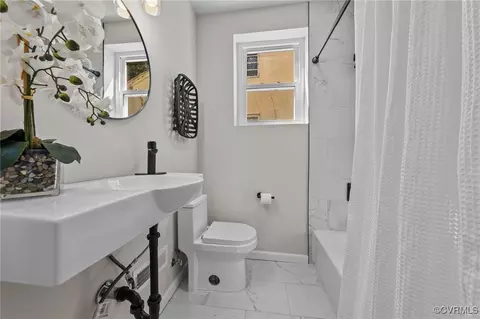 Bath - 2519 Laguard Dr, Hampton, VA 23661 photo 1 of 2