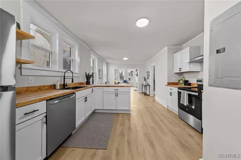 Kitchen - 2519 Laguard Dr, Hampton, VA 23661 photo 2 of 4