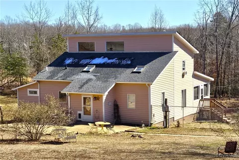 571 Selma Rd, Howardsville, VA 24562