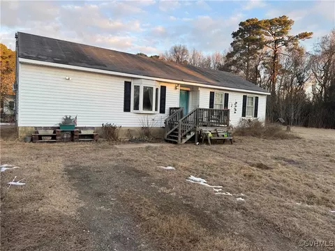 8060 Station Point Dr, West Point, VA 23181