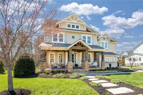 Exterior - 16331 Drumone Rd, Midlothian, VA 23112 photo 3 of 10