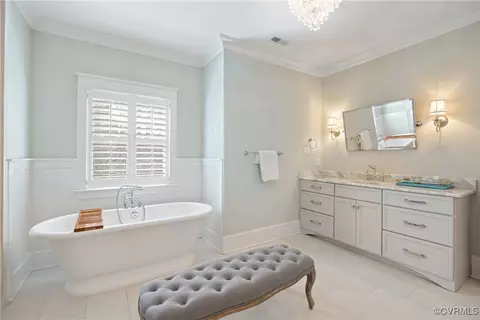 Bath - 16331 Drumone Rd, Midlothian, VA 23112 photo 3 of 4