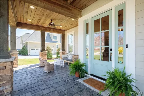 Exterior - 16331 Drumone Rd, Midlothian, VA 23112 photo 6 of 10