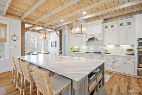 Kitchen - 16331 Drumone Rd, Midlothian, VA 23112 photo 2 of 5