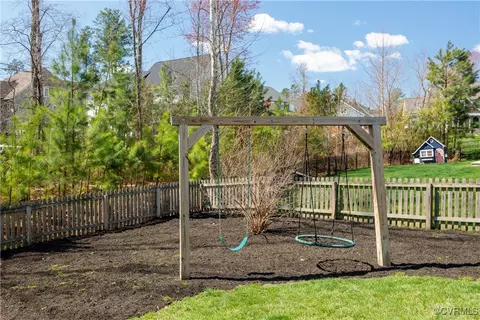 Exterior - 16331 Drumone Rd, Midlothian, VA 23112 photo 9 of 10