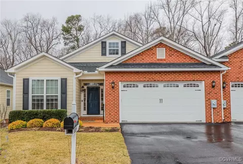 10055 Berry Pond Ln, Mechanicsville, VA 23116