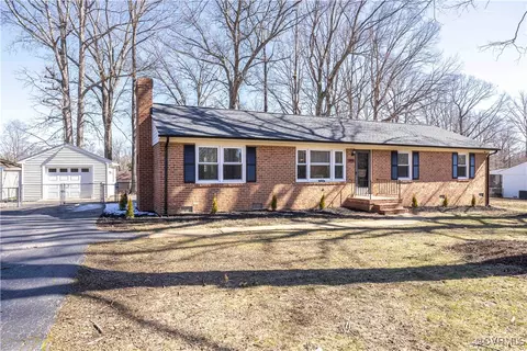 2801 Clintwood Rd, Midlothian, VA 23112