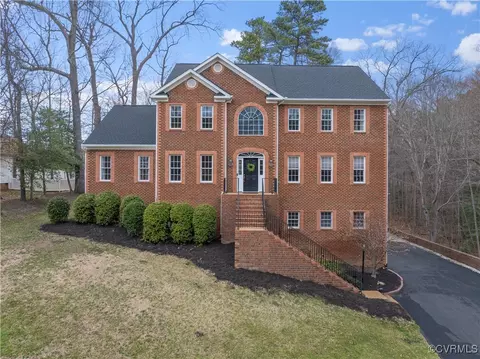 8494 Squires Passage Dr, Mechanicsville, VA 23116