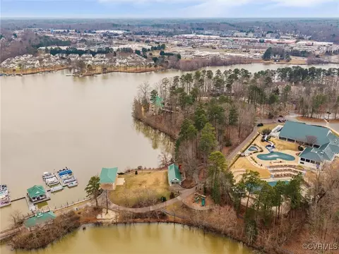 View/Area - 5503 Silver Birch Ln, Midlothian, VA 23112 photo 3 of 3