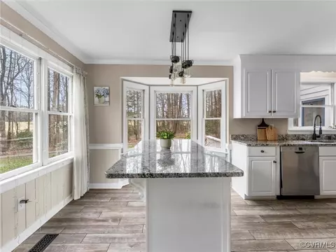 Kitchen - 5503 Silver Birch Ln, Midlothian, VA 23112 photo 7 of 8