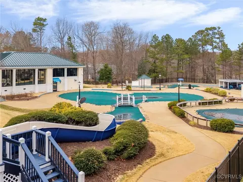 Exterior - 5503 Silver Birch Ln, Midlothian, VA 23112 photo 13 of 13