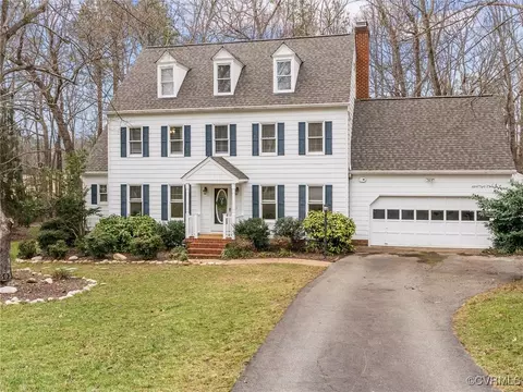 Exterior - 5503 Silver Birch Ln, Midlothian, VA 23112 photo 3 of 13