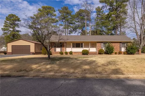 1929 Ramblewood Rd, Petersburg, VA 23805