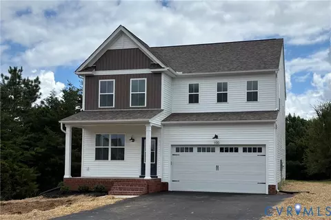 100 Pine Ridge Ln, Farmville, VA 23901