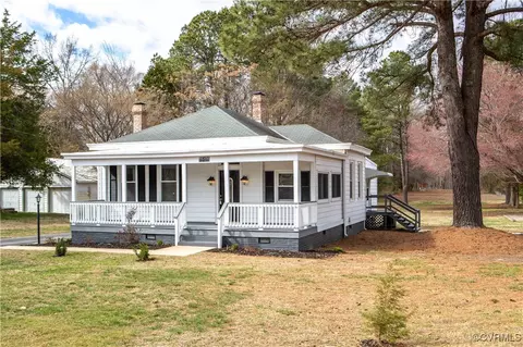 25120 Cox Rd, North Dinwiddie, VA 23803