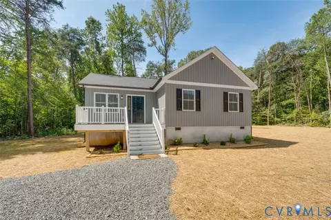 9162 Rhode Island Ln, Ruther Glen, VA 22546