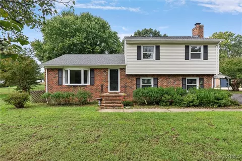 6351 Tammy Ln, Mechanicsville, VA 23111