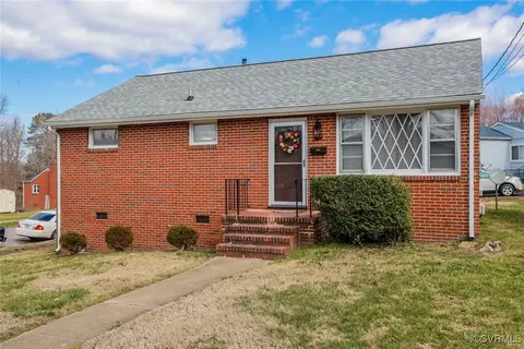 911 Shields St, Petersburg, VA 23803