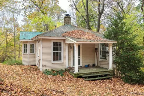 8703 River Rd, Henrico, VA 23229
