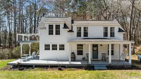 518 Blundon Rd, Reedville, VA 22539
