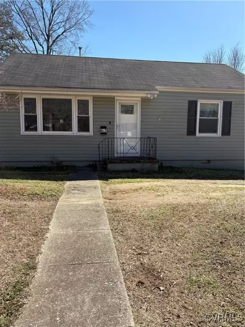 417 Crescent Ave, Colonial Heights, VA 23834