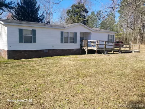 7224 Shadywoods Ln, Gloucester, VA 23061
