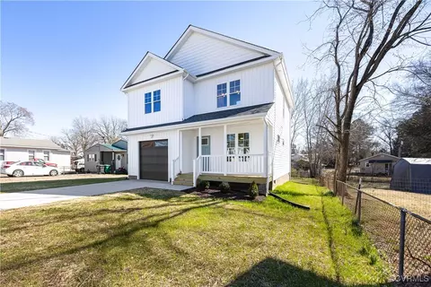 145 Charlotte Ave, Colonial Heights, VA 23834