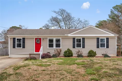 545 Trent Ave, Chesapeake, VA 23323
