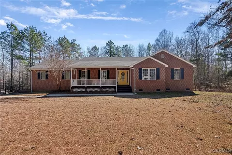 119 Parkwood Dr, Aylett, VA 23009