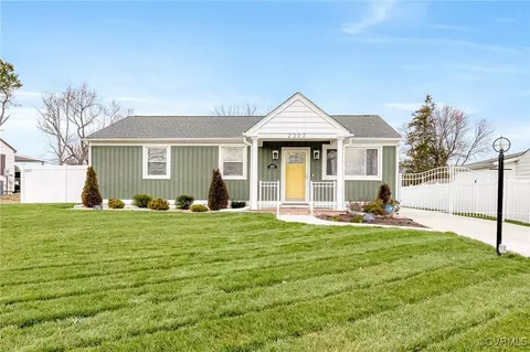 2302 Delrio Dr, Richmond, VA 23223