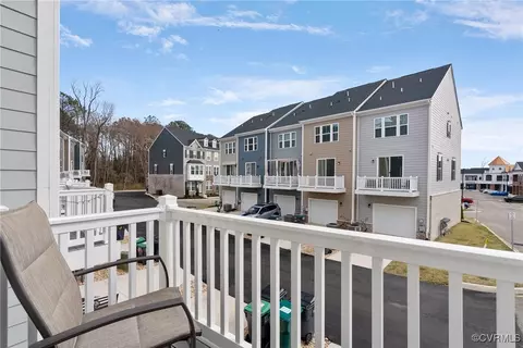 Exterior - 1652 Ewing Park Loop, Midlothian, VA 23113 photo 3 of 4