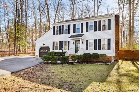 3201 Quail Hill Dr, Midlothian, VA 23112