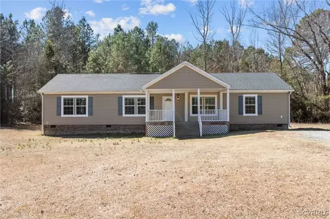 118 Van Dyke Cir, Emporia, VA 23847