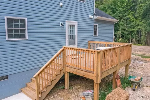 Exterior - 11615 Jerusalem Plank Rd, Waverly, VA 23890 photo 10 of 10