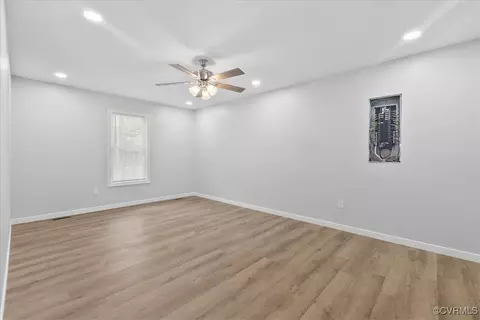 Living - 11615 Jerusalem Plank Rd, Waverly, VA 23890 photo 3 of 3