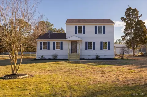5501 W Quaker Rd, Disputanta, VA 23842
