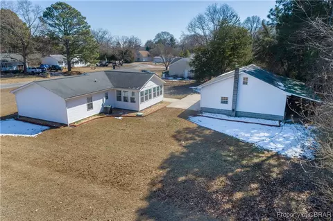 1868 Highland Dr, Gloucester Point, VA 23062 photo 29