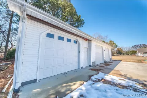 1868 Highland Dr, Gloucester Point, VA 23062 photo 26