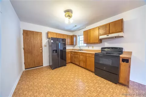1868 Highland Dr, Gloucester Point, VA 23062 photo 12