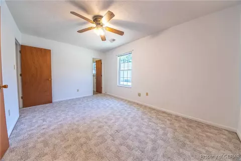 1868 Highland Dr, Gloucester Point, VA 23062 photo 19