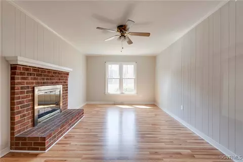 Living - 11506 Genito Rd, Midlothian, VA 23112 photo 7 of 9