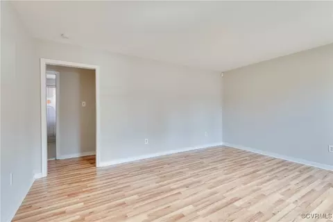 Living - 11506 Genito Rd, Midlothian, VA 23112 photo 4 of 9