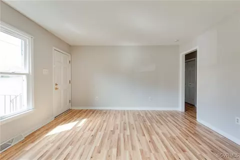 Living - 11506 Genito Rd, Midlothian, VA 23112 photo 5 of 9