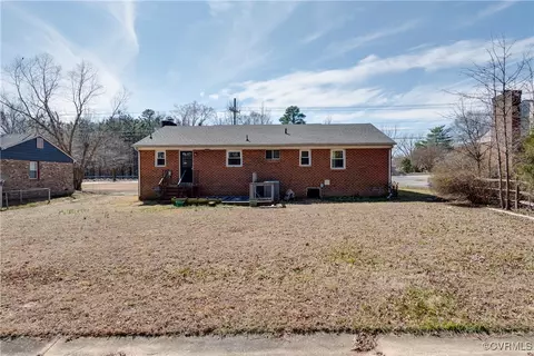 Exterior - 11506 Genito Rd, Midlothian, VA 23112 photo 11 of 11