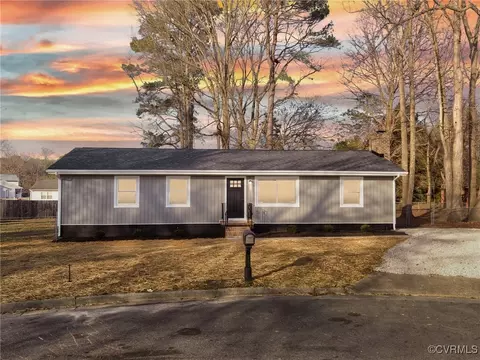 4005 Collindale Ct, Hopewell, VA 23860